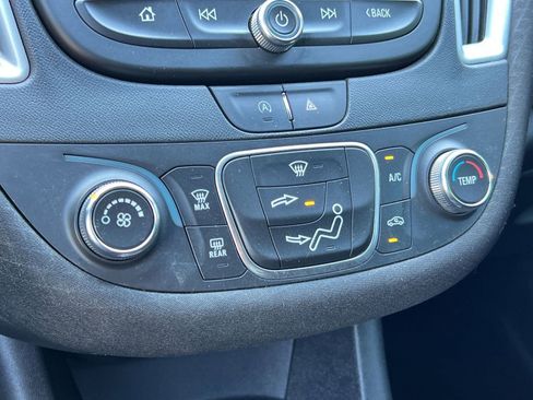 Certified 2024 Chevrolet Malibu RS w/ LPO, Floor Liner Package image 17