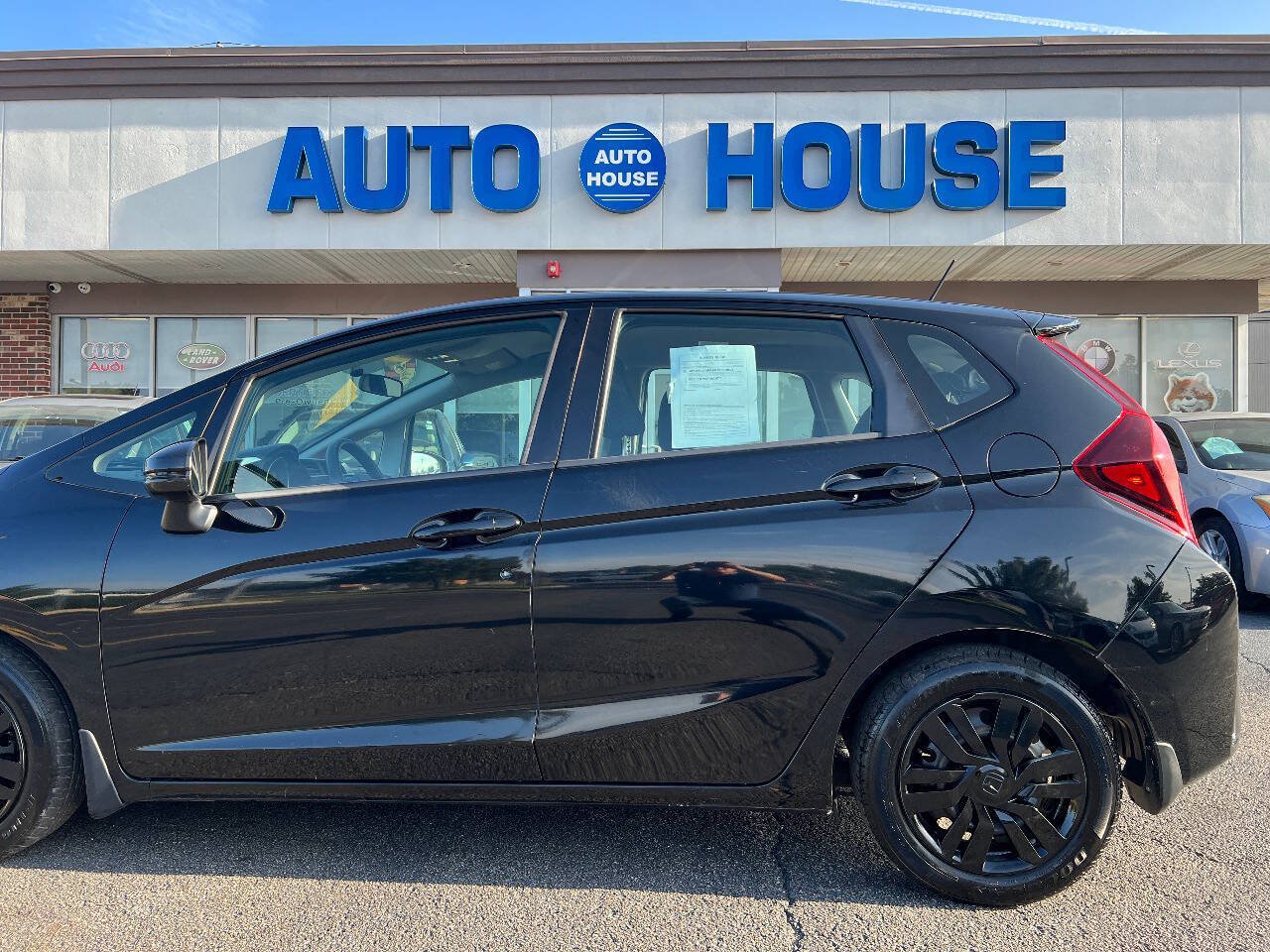 Used 2015 Honda Fit LX image 35