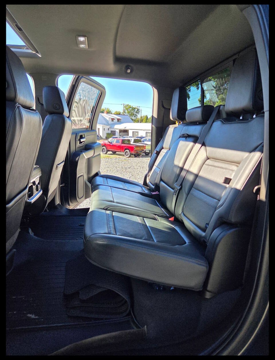 Used 2021 GMC Sierra 3500 Denali w/ Denali Ultimate Package AWD/4WD image 19