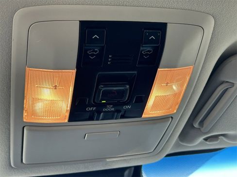 Used 2023 Lexus GX 460 Premium image 20