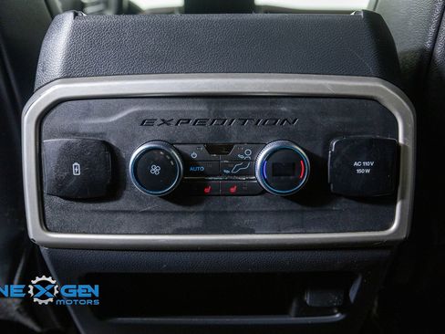 Used 2023 Ford Expedition Max Limited AWD/4WD image 31