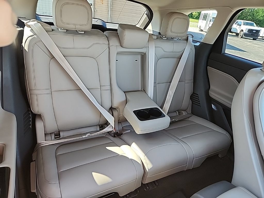 Used 2022 Lincoln Corsair FWD image 39