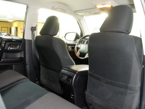 Used 2016 Toyota 4Runner Trail AWD/4WD image 28