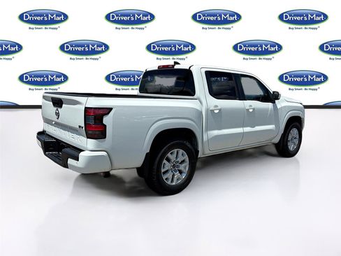 Used 2022 Nissan Frontier SV w/ Technology Package RWD image 7