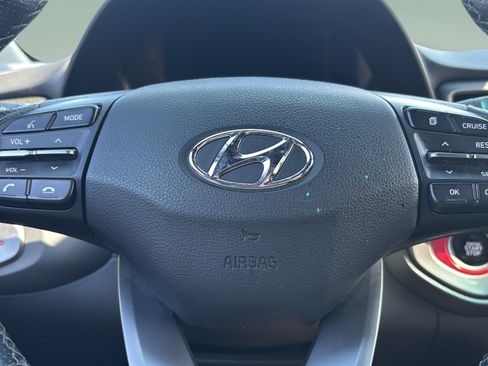 Used 2019 Hyundai Veloster Turbo FWD image 26