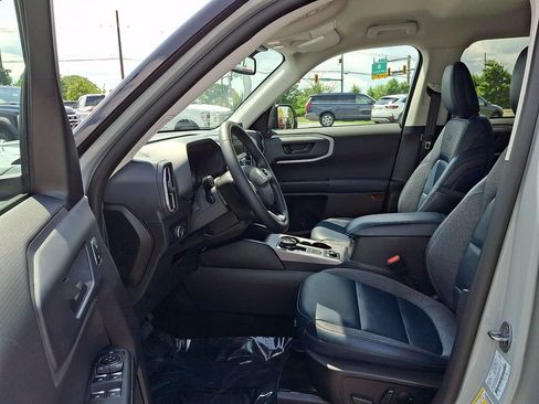 Certified 2024 Ford Bronco Sport Outer Banks w/ Tech Package AWD/4WD image 13