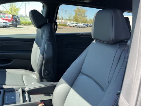 New 2026 Honda Odyssey Sport-L image 18