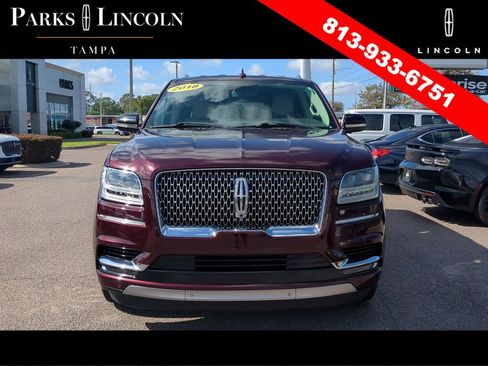 Used 2018 Lincoln Navigator Select RWD image 2