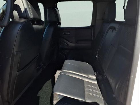 Certified 2022 Nissan Frontier PRO-4X w/ Pro-4X Premium Package image 12