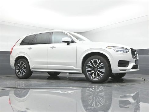 Used 2022 Volvo XC90 T6 Momentum w/ Climate Package image 37