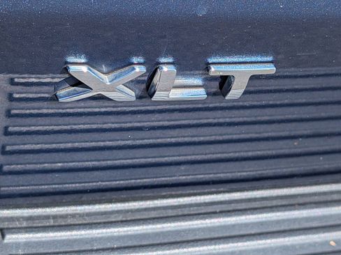 Used 2020 Ford Expedition XLT RWD image 6