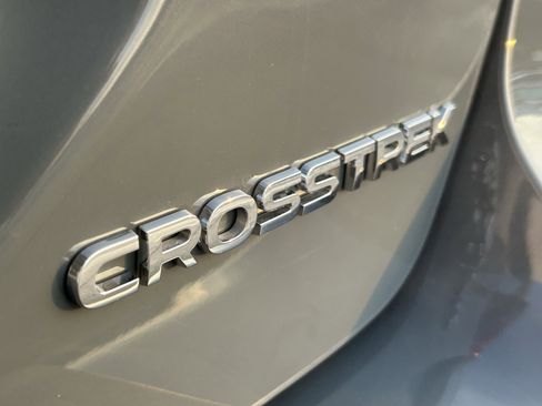 Used 2024 Subaru Crosstrek 2.0i Premium w/ Popular Package #4 image 9