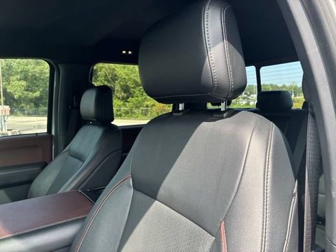 Used 2022 Ford F150 Lariat AWD/4WD image 6