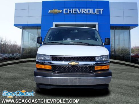 Used 2024 Chevrolet Express 2500 w/ Driver Convenience Package image 2