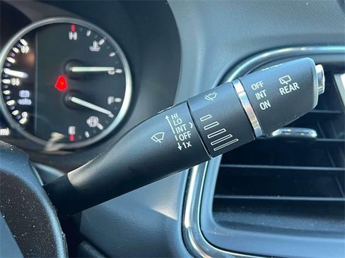 Used 2024 Buick Enclave Premium image 25