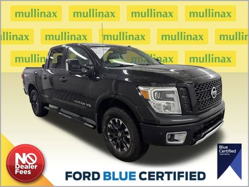 Used 2019 Nissan Titan PRO-4X w/ Pro-4x Convenience Package image 1
