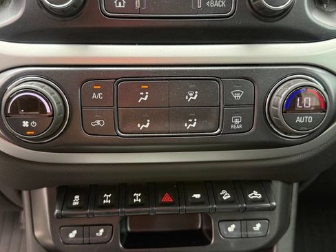 Used 2021 Chevrolet Colorado ZR2 w/ Colorado ZR2 Bison Edition AWD/4WD image 19