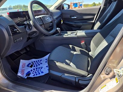 New 2027 Nissan Sentra SV w/ Floor Mat Package