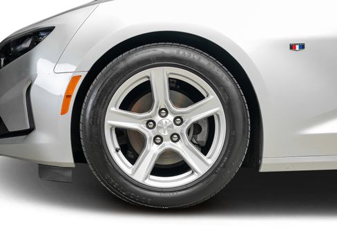 Used 2019 Chevrolet Camaro LT RWD image 21