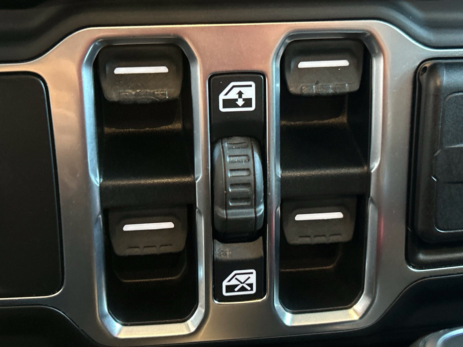 Used 2020 Jeep Wrangler Unlimited Sport S AWD/4WD image 26