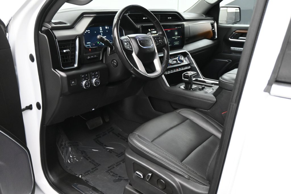 Used 2023 GMC Sierra 1500 Denali w/ Denali Reserve Package AWD/4WD image 2