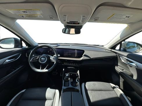 Used 2025 Buick Envision Sport Touring AWD/4WD image 13