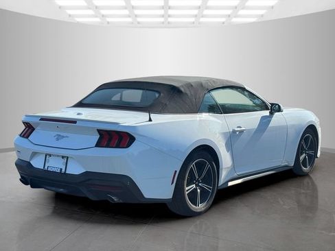 Used 2025 Ford Mustang Premium RWD image 7