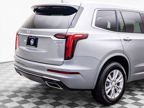 New 2025 Cadillac XT6 Luxury image 30