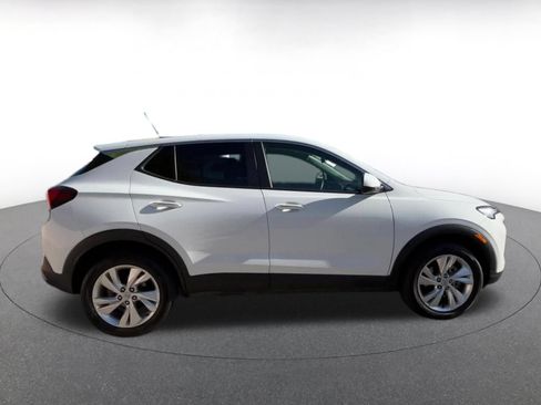 Used 2025 Buick Encore GX Preferred AWD/4WD image 16