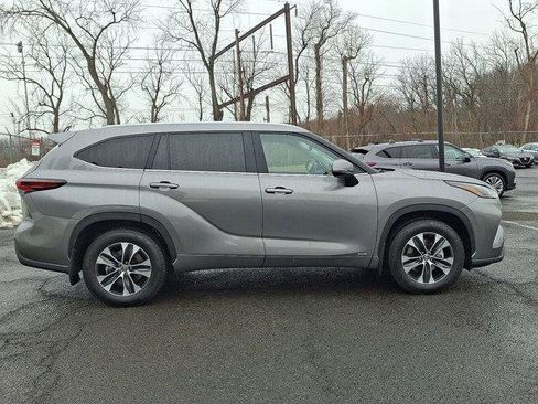 Certified 2026 Toyota Highlander XLE AWD/4WD image 28