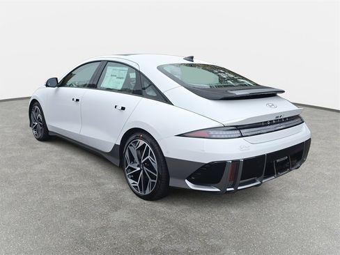 New 2025 Hyundai Ioniq 6 Limited image 7