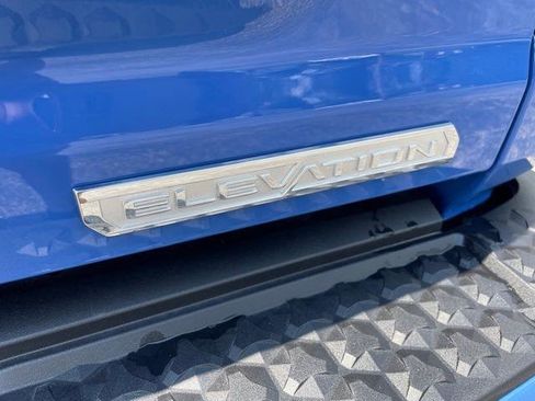 New 2025 GMC Canyon Elevation w/ Convenience Package image 37