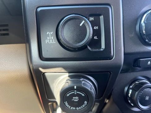 Used 2018 Ford F150 XLT w/ Max Trailer Tow Package image 2