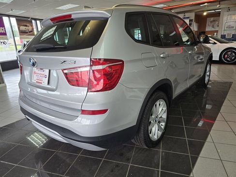 Used 2017 BMW X3 xDrive28i image 4