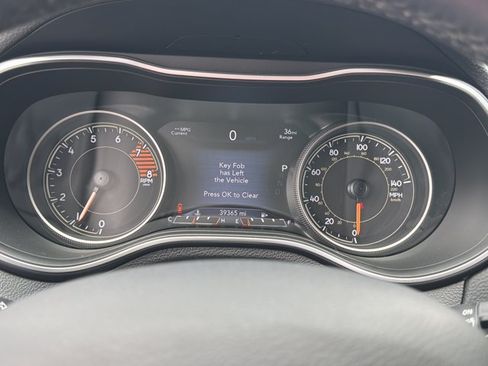 Used 2020 Jeep Cherokee Limited AWD/4WD image 27