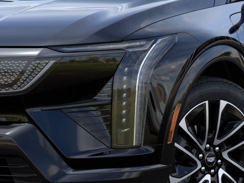 New 2027 Cadillac Optiq Sport w/ LPO, Floor Liner Package AWD/4WD image 10