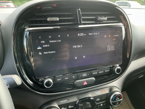 Certified 2025 Kia Soul GT-Line FWD image 22