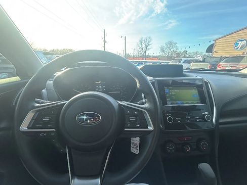 Used 2019 Subaru Impreza 2.0i Premium image 12