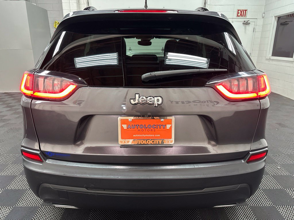 Used 2022 Jeep Cherokee Limited AWD/4WD image 9