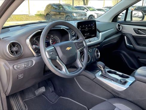 Used 2024 Chevrolet Blazer LT w/ Convenience Package image 2