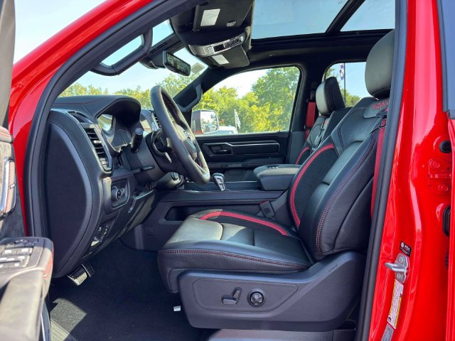 New 2027 RAM 1500 4x4 Crew Cab image 4