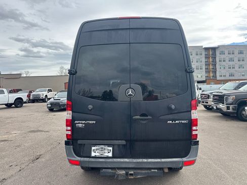 Used 2016 Mercedes-Benz Sprinter 2500 image 5
