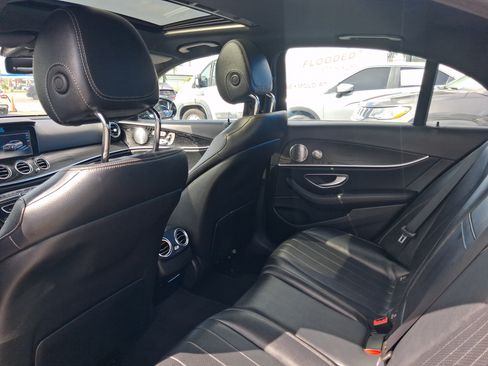 Used 2017 Mercedes-Benz E 300 image 22