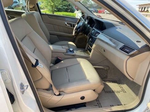 Used 2011 Mercedes-Benz E 350 4MATIC Sedan image 28