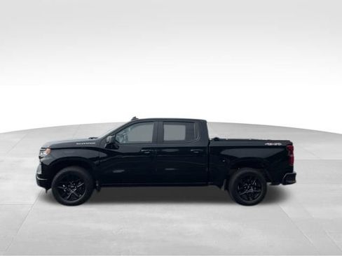 Used 2022 Chevrolet Silverado 1500 RST AWD/4WD image 2