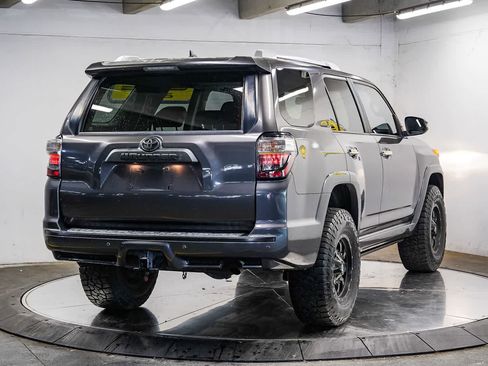 Used 2015 Toyota 4Runner Limited RWD image 6
