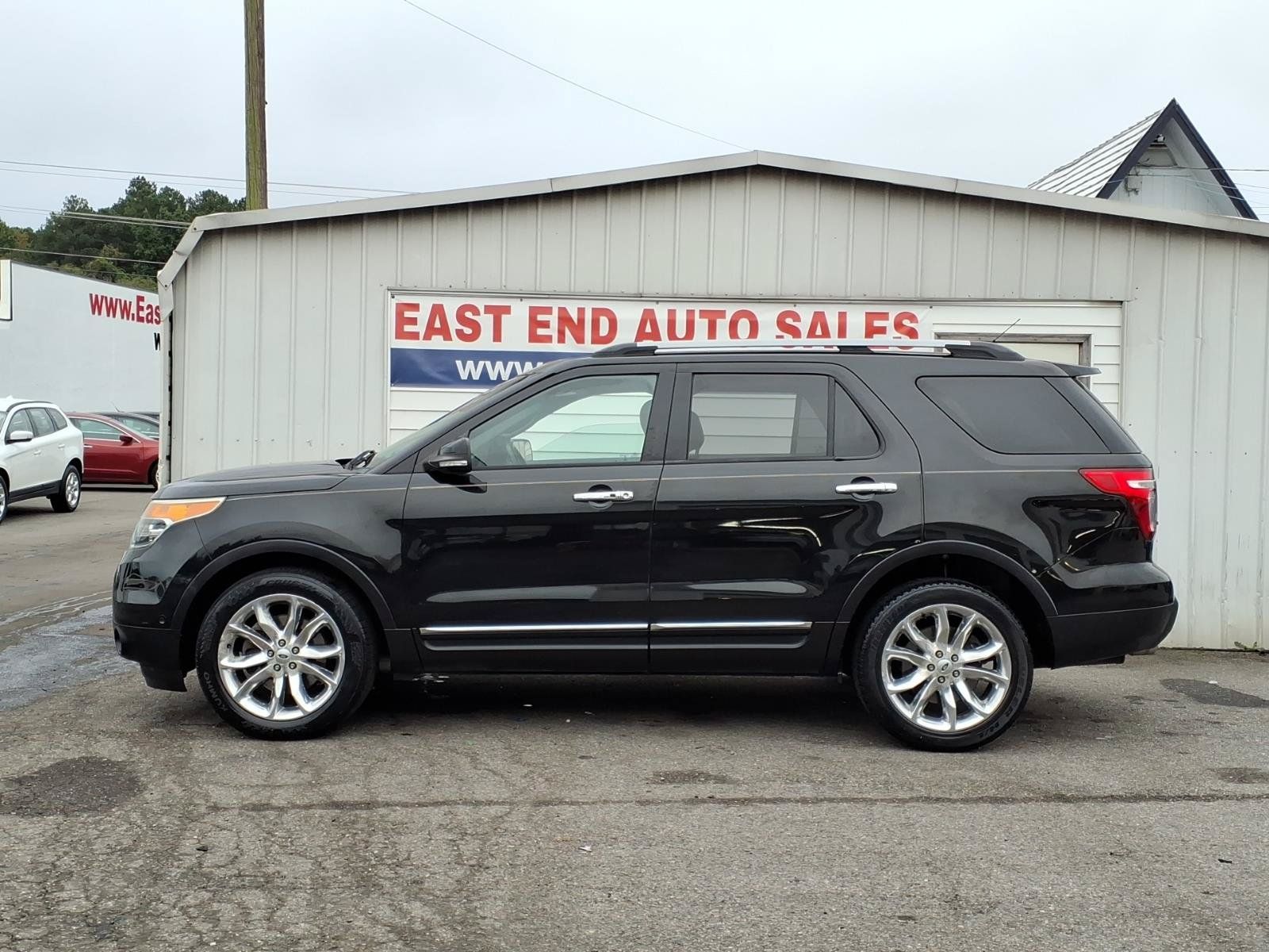 Used 2015 Ford Explorer Limited w/ Equipment Group 302A AWD/4WD image 2