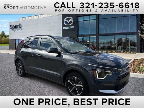 Used 2023 Kia Niro EX image 1