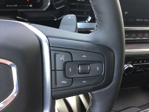 New 2026 GMC Sierra 1500 SLT w/ SLT Premium Plus Package AWD/4WD image 16