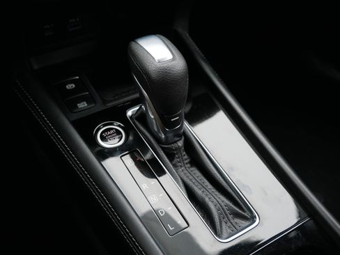 Certified 2023 Nissan Kicks SR image 24